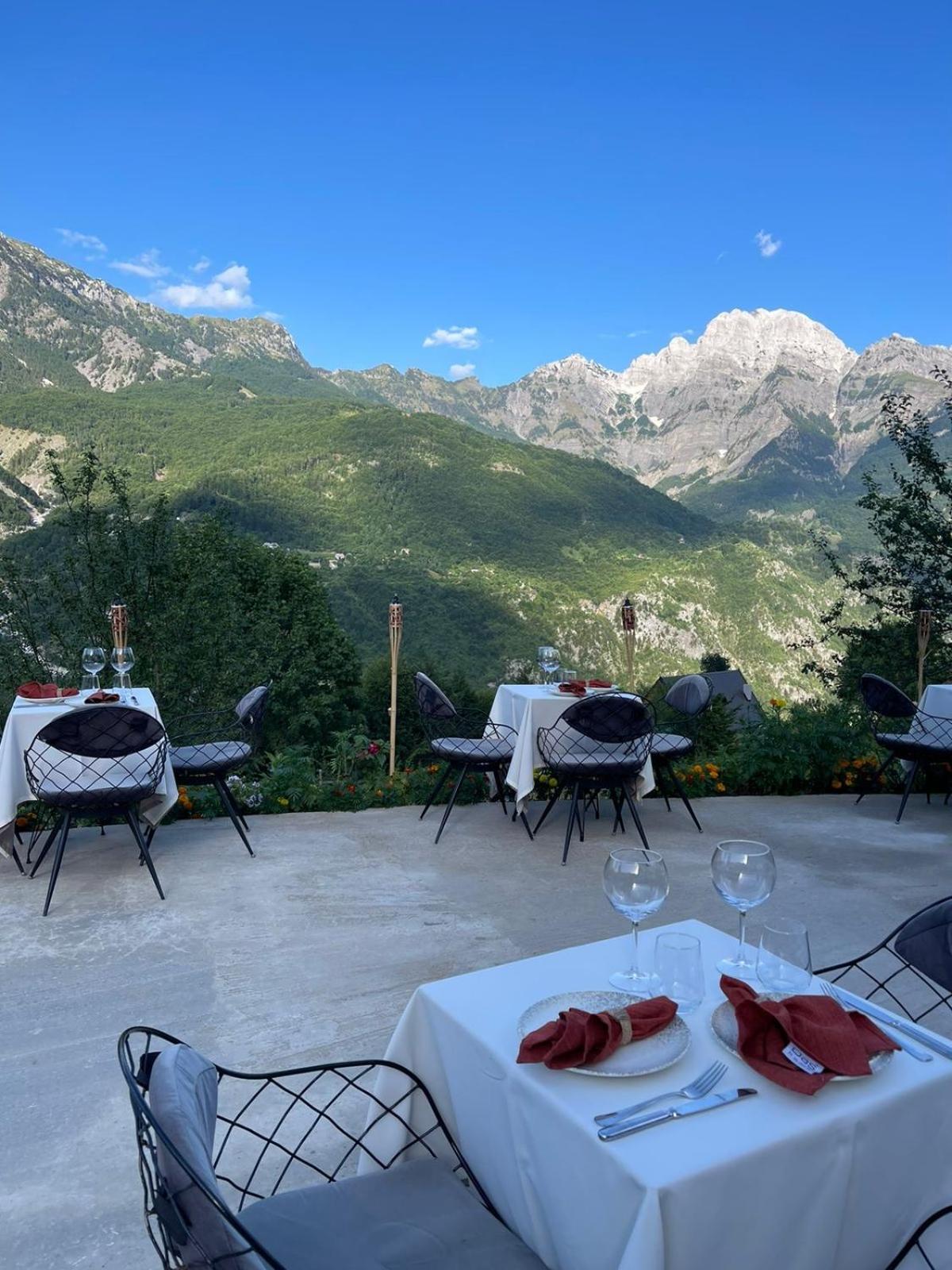 Vidis Chalet Boutique Hotel 세스 외부 사진