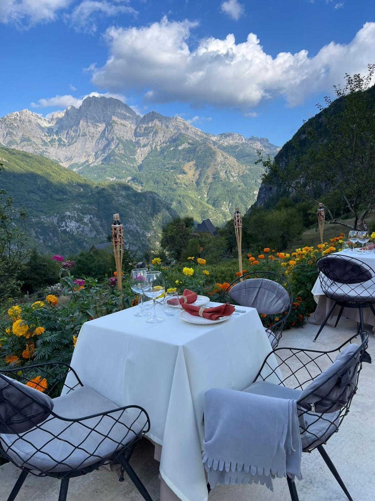 Vidis Chalet Boutique Hotel 세스 외부 사진