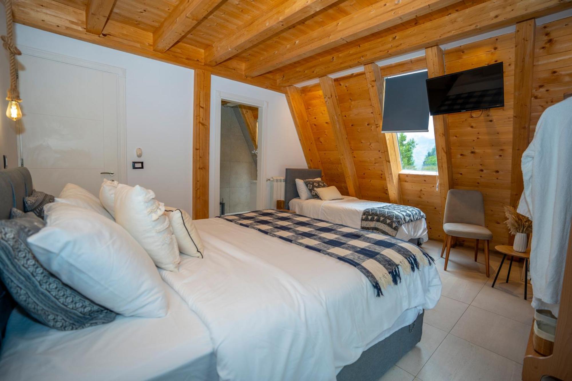 Vidis Chalet Boutique Hotel 세스 외부 사진