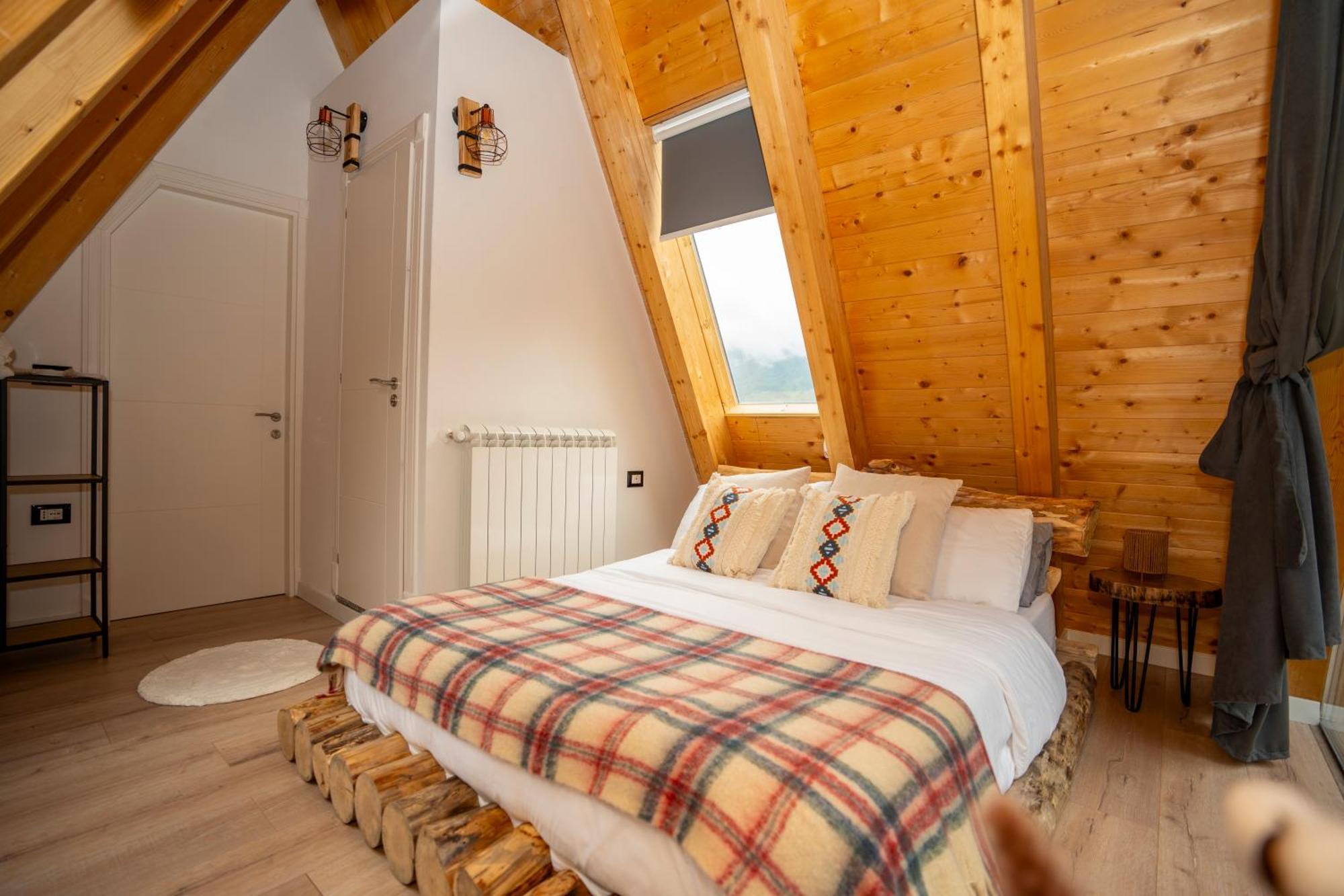 Vidis Chalet Boutique Hotel 세스 외부 사진