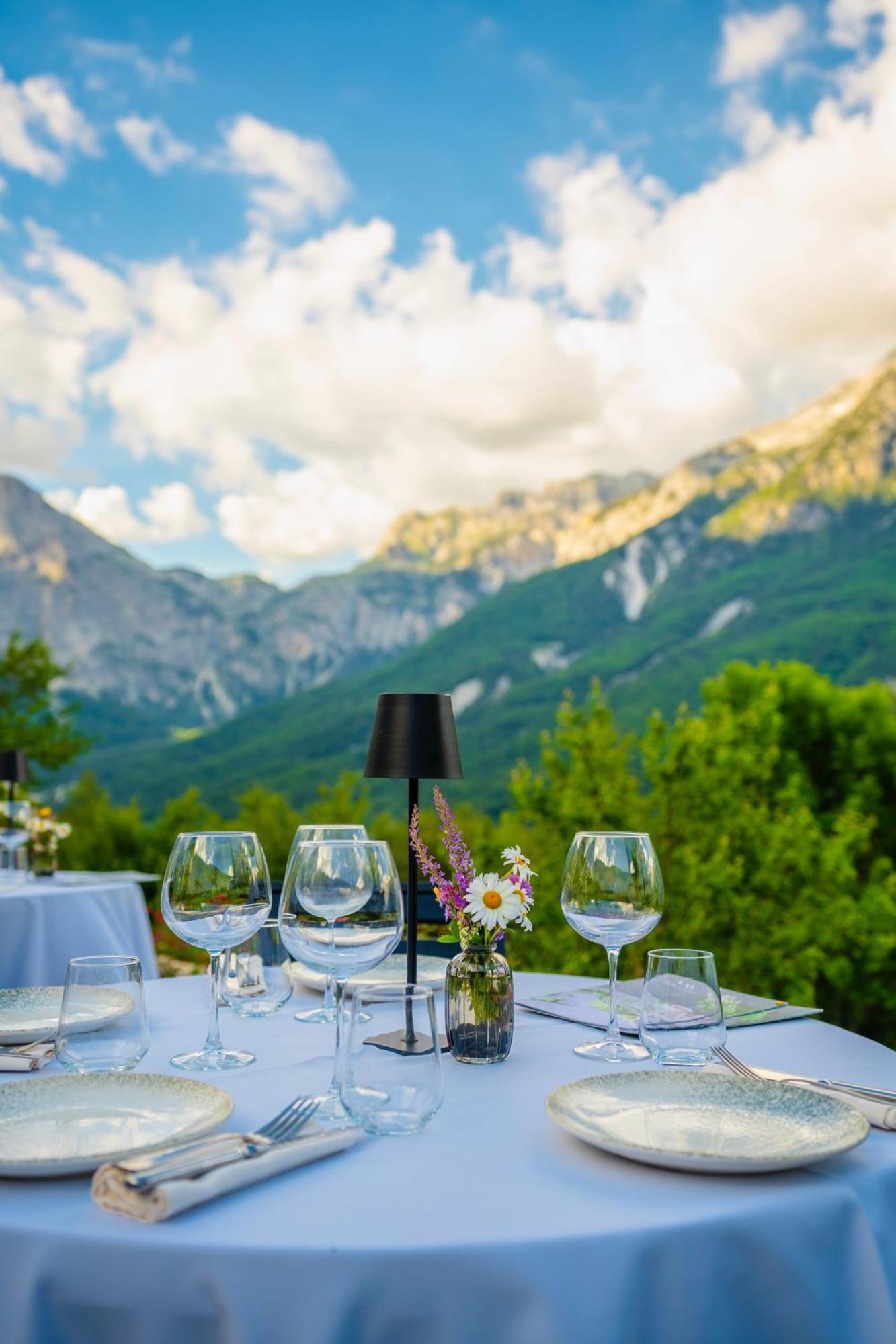Vidis Chalet Boutique Hotel 세스 외부 사진