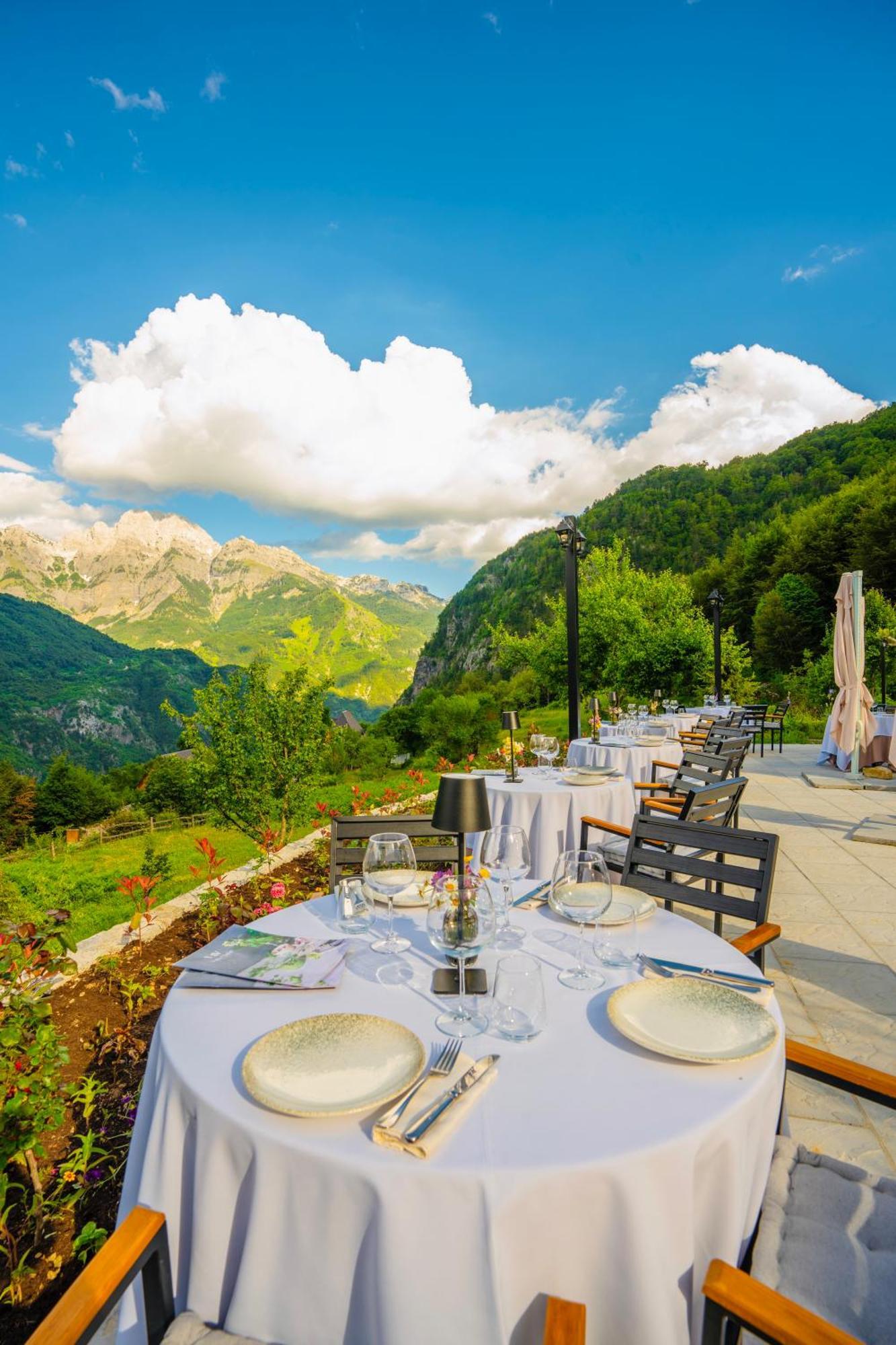 Vidis Chalet Boutique Hotel 세스 외부 사진