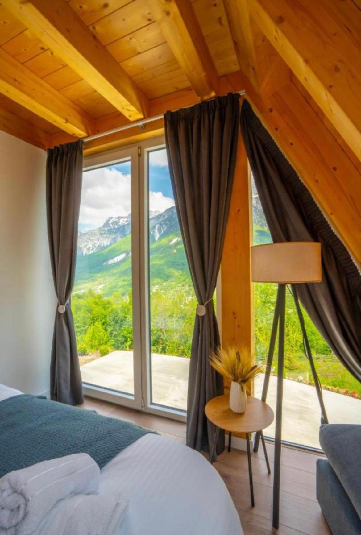 Vidis Chalet Boutique Hotel 세스 외부 사진