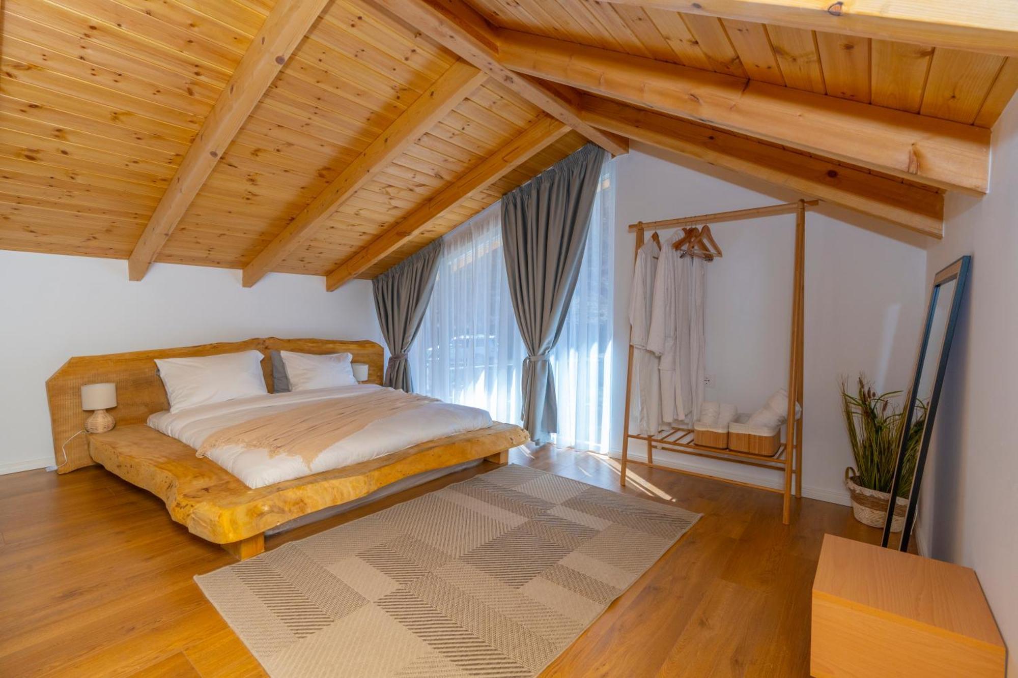 Vidis Chalet Boutique Hotel 세스 외부 사진