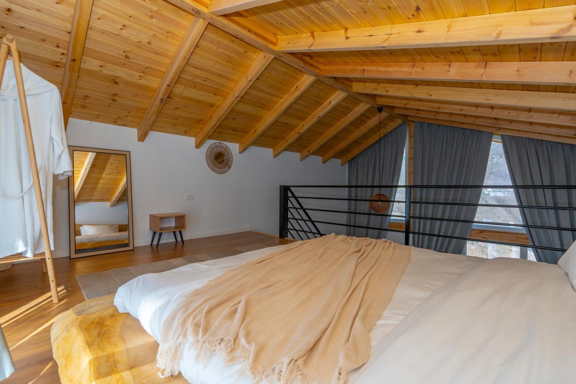 Vidis Chalet Boutique Hotel 세스 외부 사진