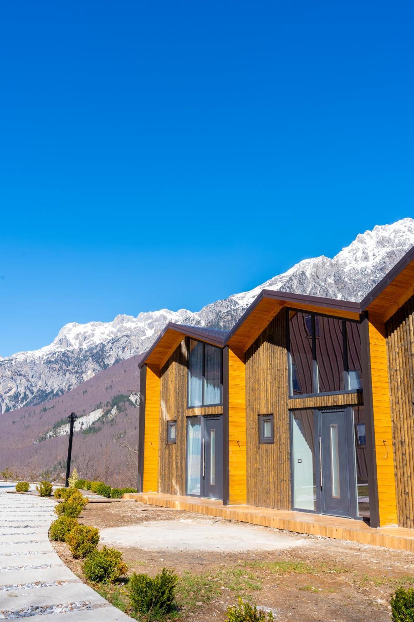 Vidis Chalet Boutique Hotel 세스 외부 사진