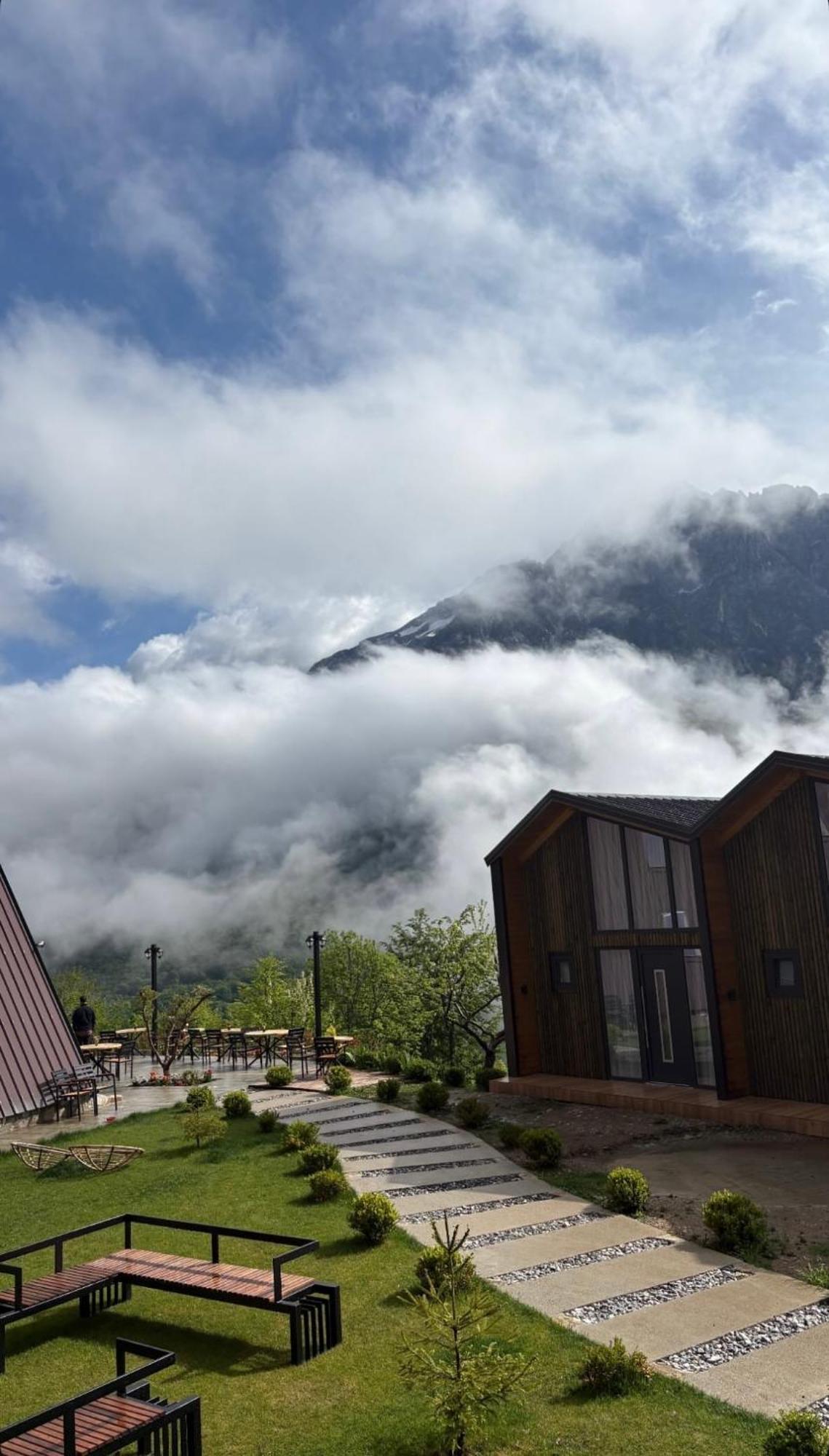 Vidis Chalet Boutique Hotel 세스 외부 사진